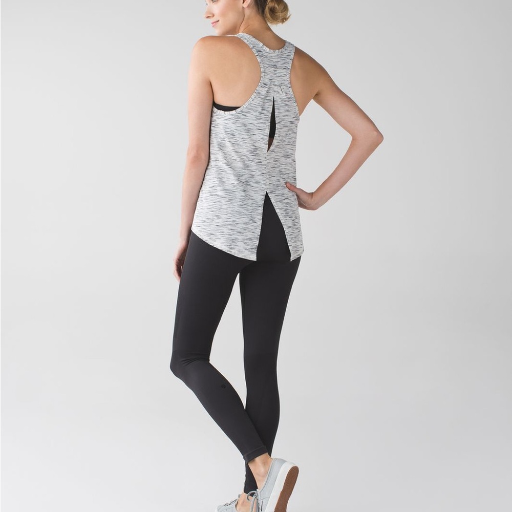 LULULEMON Salute the Sun Tank Top 4 Tie Back Tiger Space Dye Black White